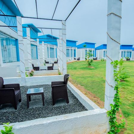 Seaborne Beach Resort Auroville Exteriör bild