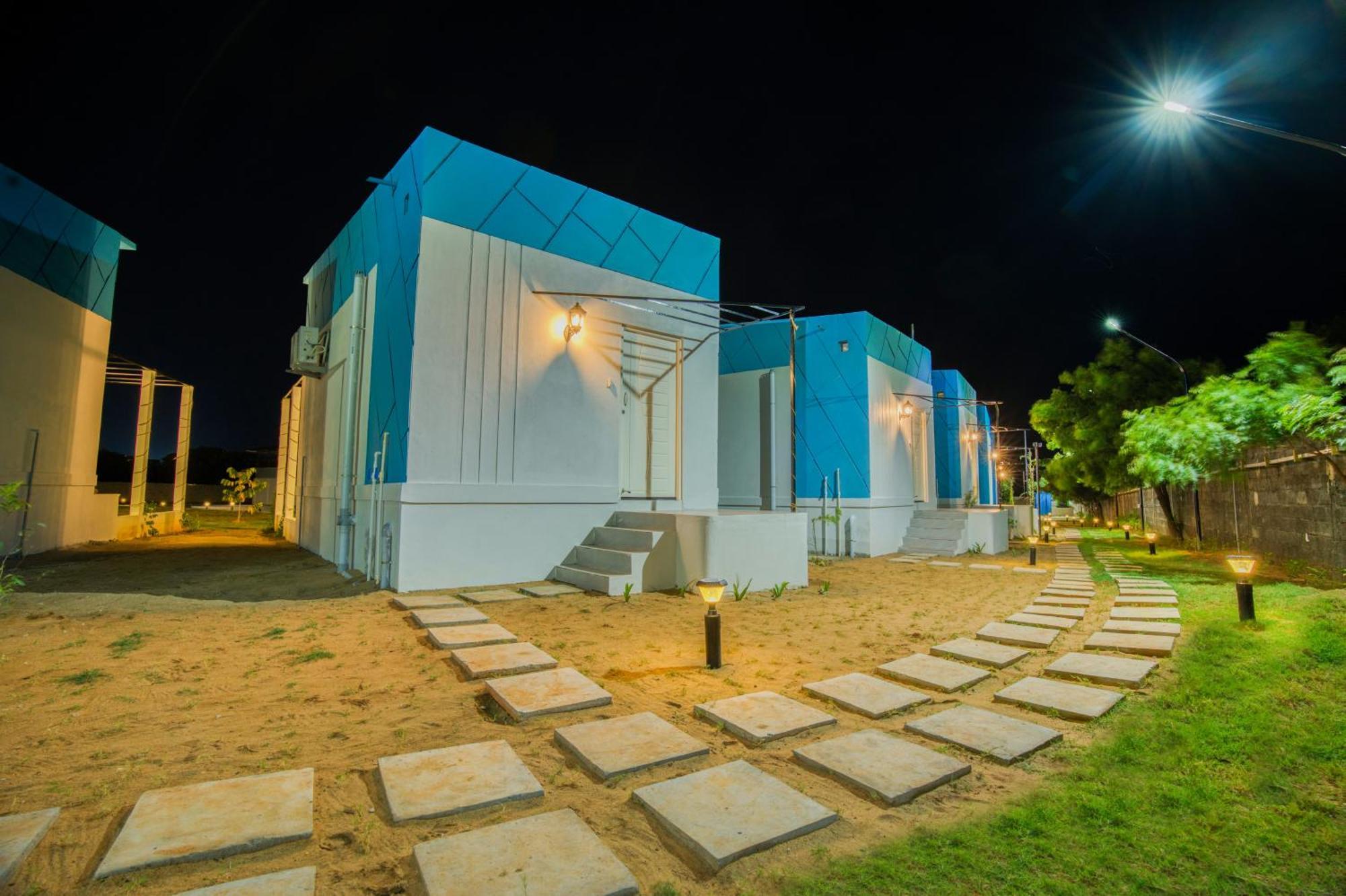 Seaborne Beach Resort Auroville Exteriör bild