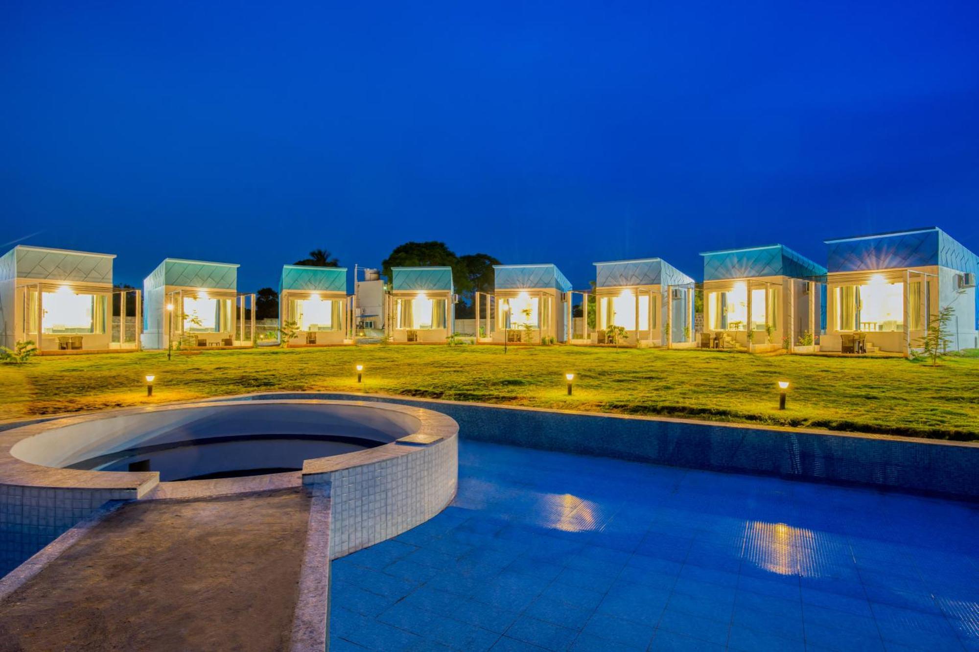 Seaborne Beach Resort Auroville Exteriör bild