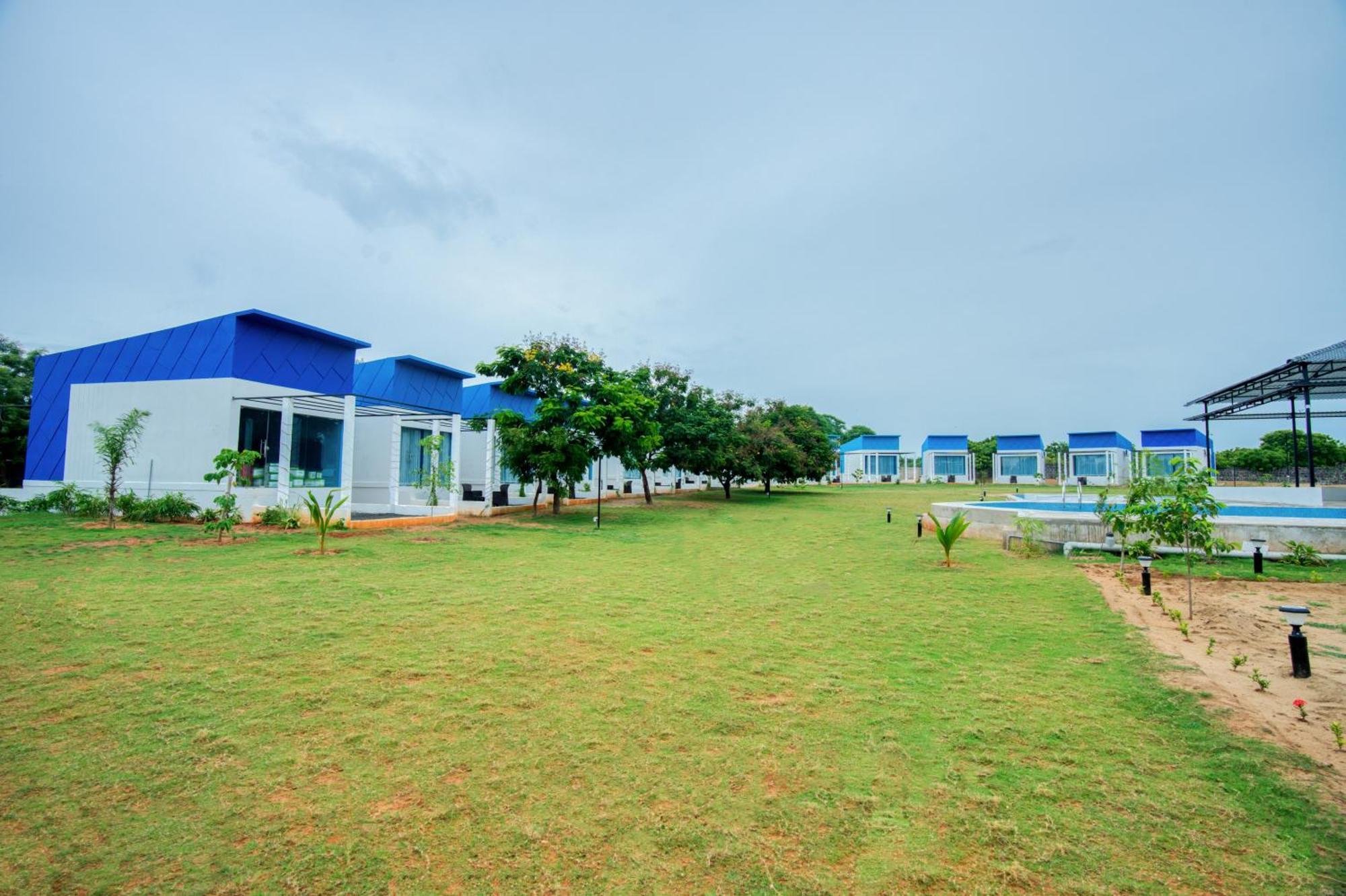 Seaborne Beach Resort Auroville Exteriör bild
